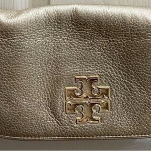 Gold Metalic clutch purse also crossbody purse.